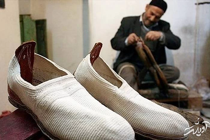 گیوه بافی از صنایع دستی یزد گیوه بافی